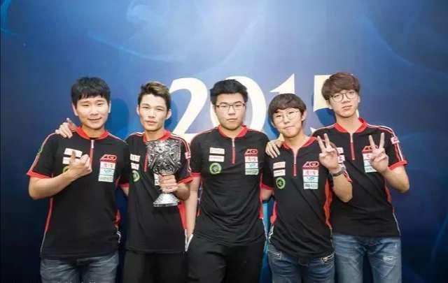 展现了在不 展现了在不