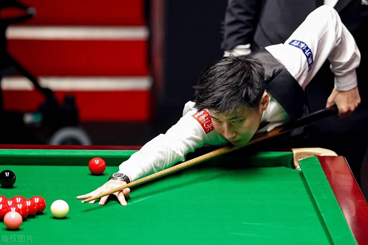 的转会费将 的转会费将