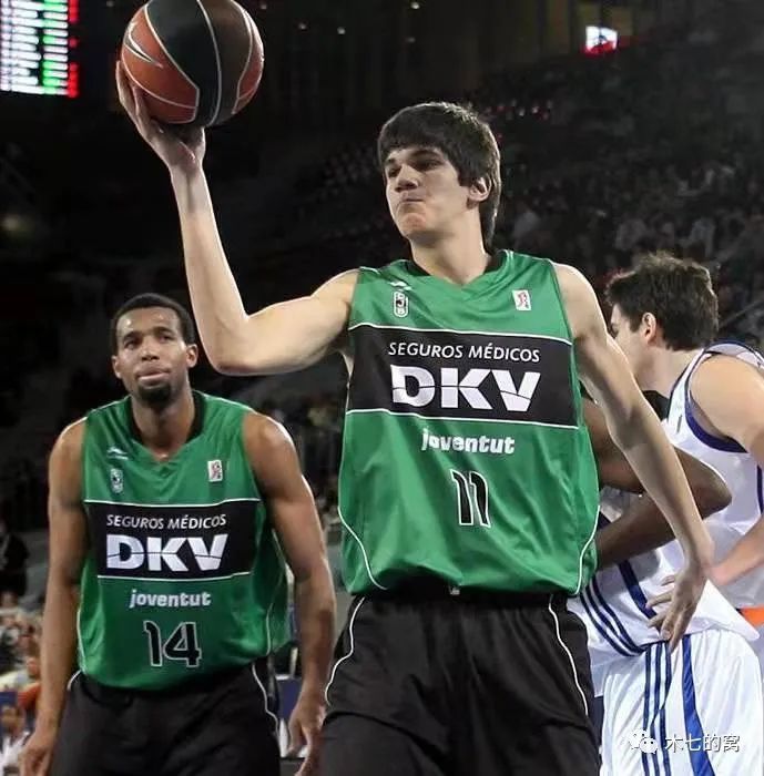 从阿提哈德 从阿提哈德