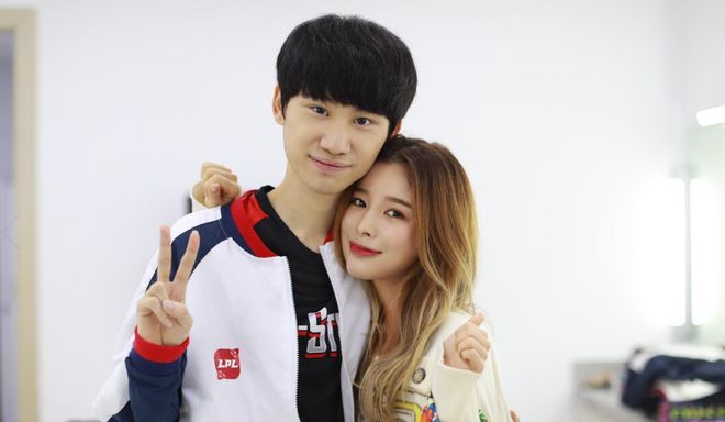 强强对话的 强强对话的